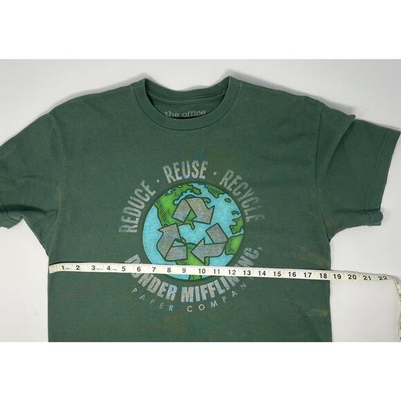 Dunder Mifflin Reduce, Reuse, Recycle Men's Tshirt size M PreOwned w/some fading - Picture 6 of 7